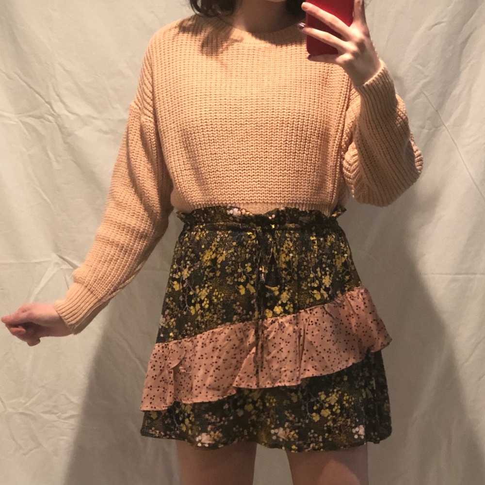 urban outfitters pink cropped sweater